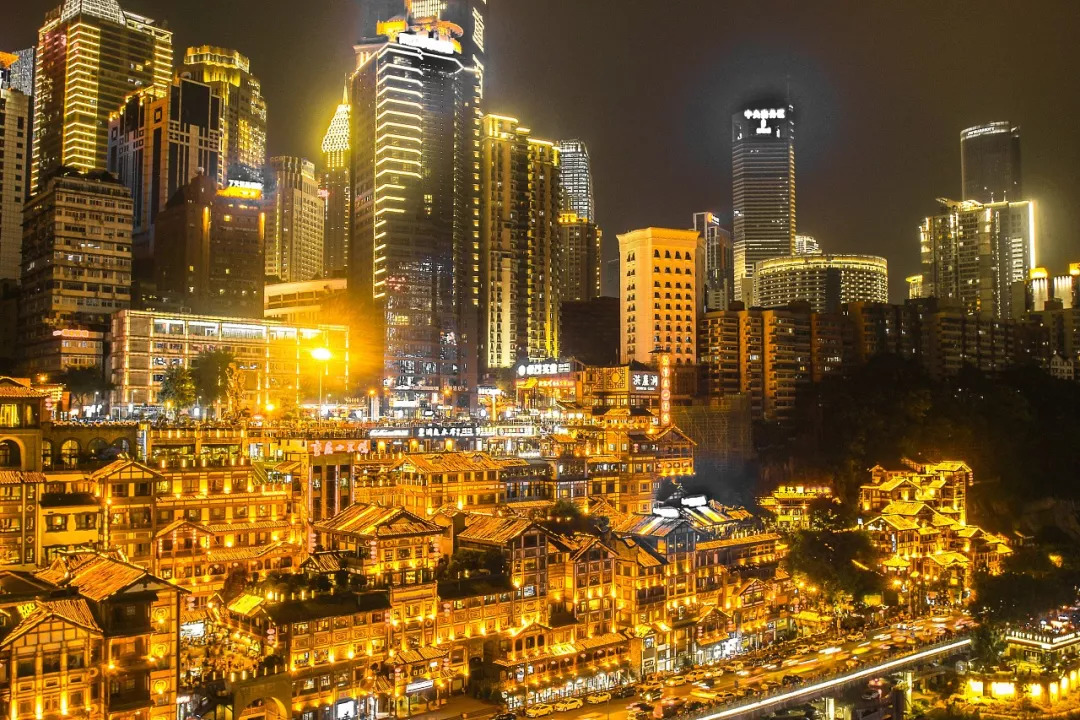 山城重庆,魅力之城,发展引擎全速前进